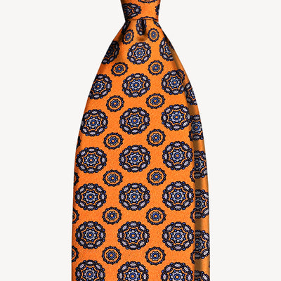 Medallion self-tipped silk necktie – March dreams